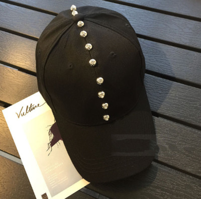 Ρυθμιζόμενο γυναικείο καπέλο μπέιζ μπολ με μεταλλικά πριτσίνια για διακόσμηση