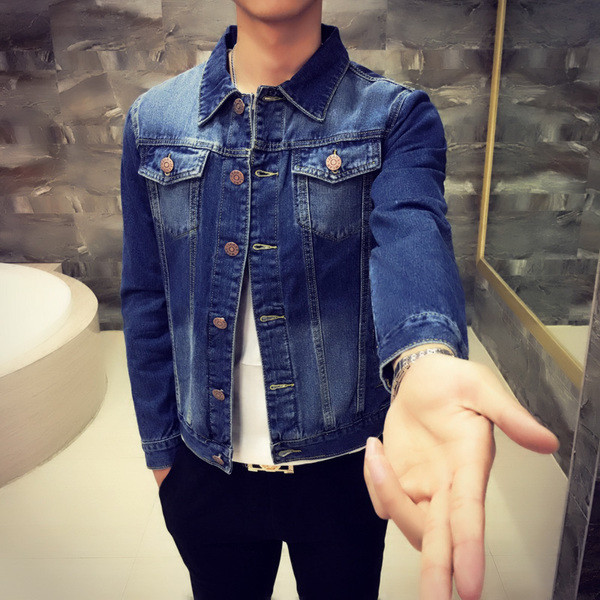 Ανδρικό μπυφάν denim με μαύρη εκτύπωση στην πλάτη