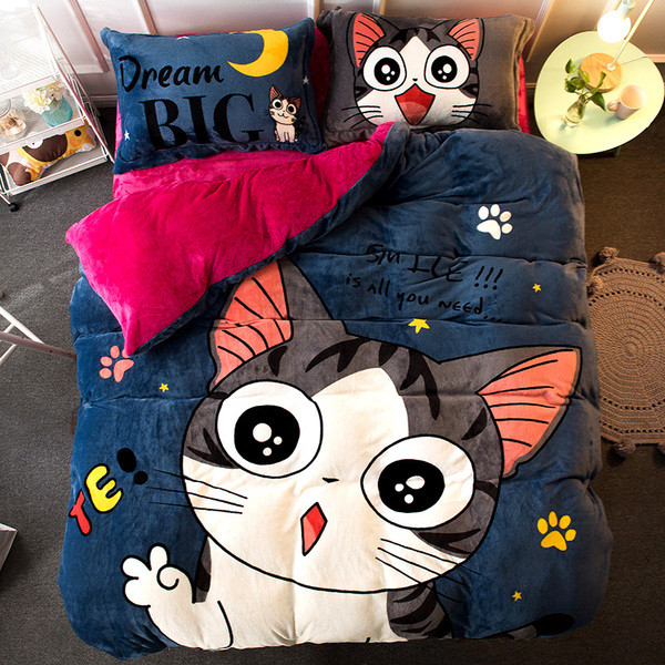 Много мек плюшен спален комплект с анимационни изображения в различни цветове и размери