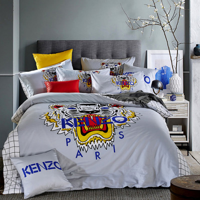 Анимационен спален комплект в четири размера и голям избор от цветове