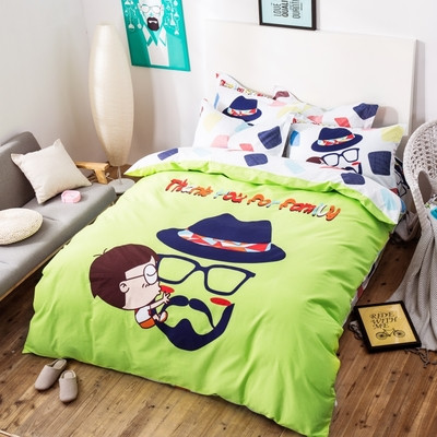 Сладко спално бельо с анимационни изображения в много цветове