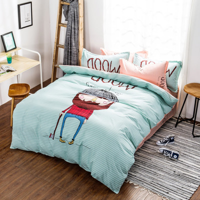 Сладко спално бельо с анимационни изображения в много цветове