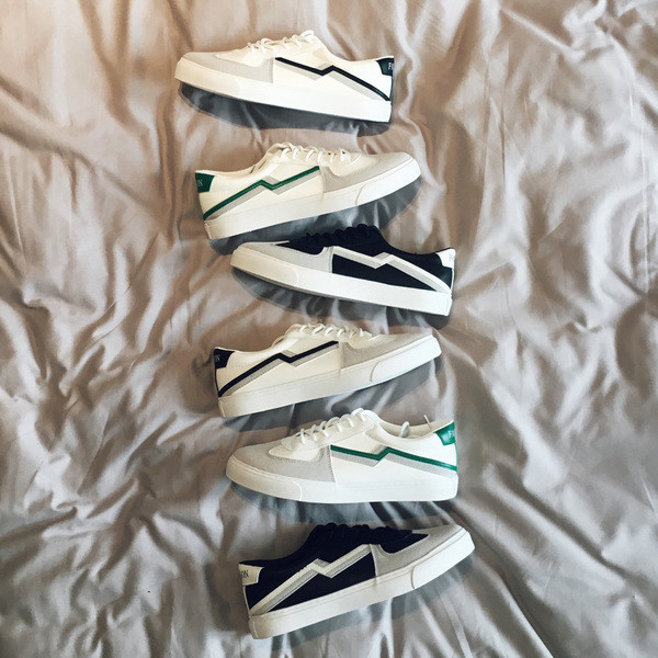 Ежедневни мъжки маратонки в три разцветки