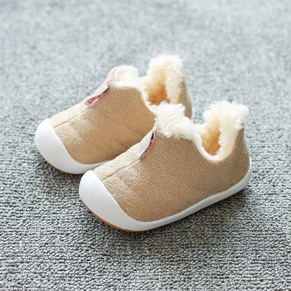 Бебешки маратонки с равна гумена подметка и много топла вълнена подплата