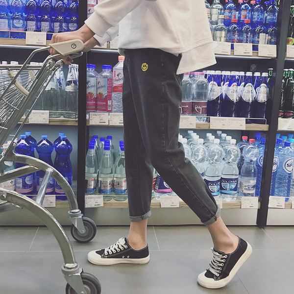 Ανδρικά τζιν λεπτού τύπου σε τρία χρώματα