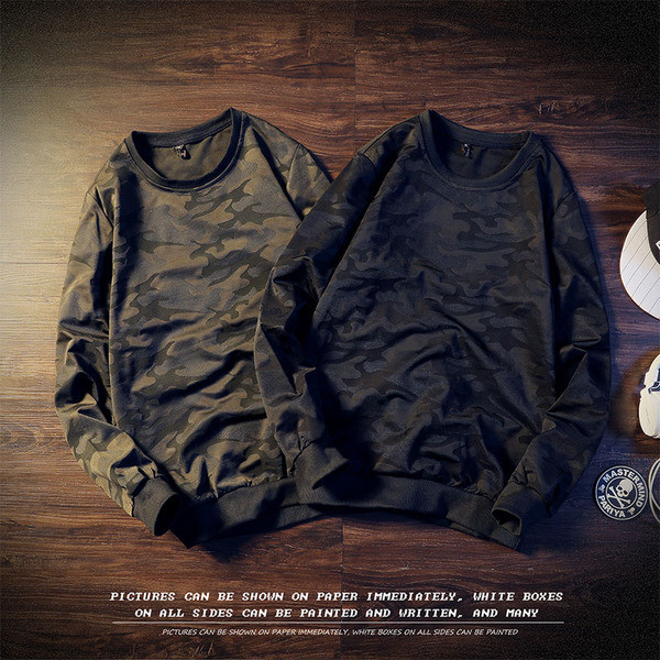 Ανδρική μλούζα με κολάρο σε σχήμα O, μακρύ μανίκι και σχέδια καμουφλάζ - 2 σχέδια