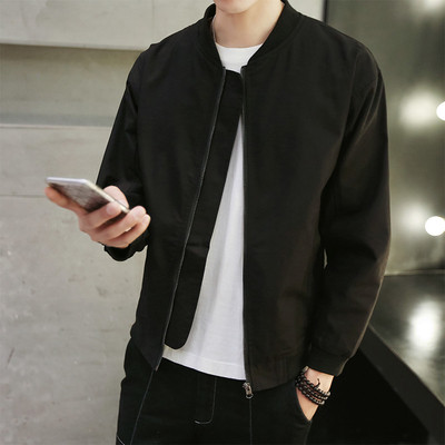 Мъжко бомбър яке със семпъл цип и надпис на гърба в сив и черен цвят