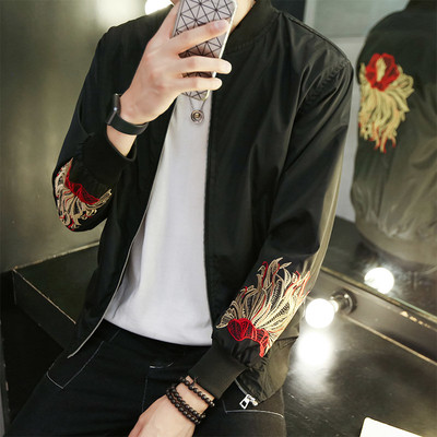 Μοντέρνο μοντέλο ανδρικό μπουφάν  με όμορφο λουλουδάτο κέντημα