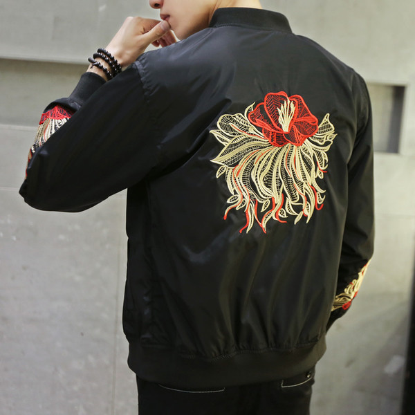 Μοντέρνο μοντέλο ανδρικό μπουφάν  με όμορφο λουλουδάτο κέντημα