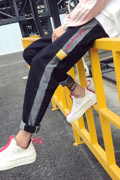 Спортно-елегантни мъжки панталони в широк модел