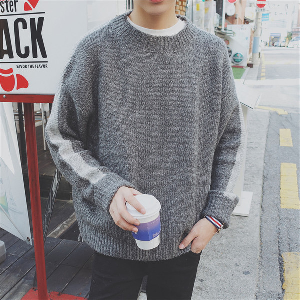 Топъл мъжки пуловер с О-образно деколте в два цвята