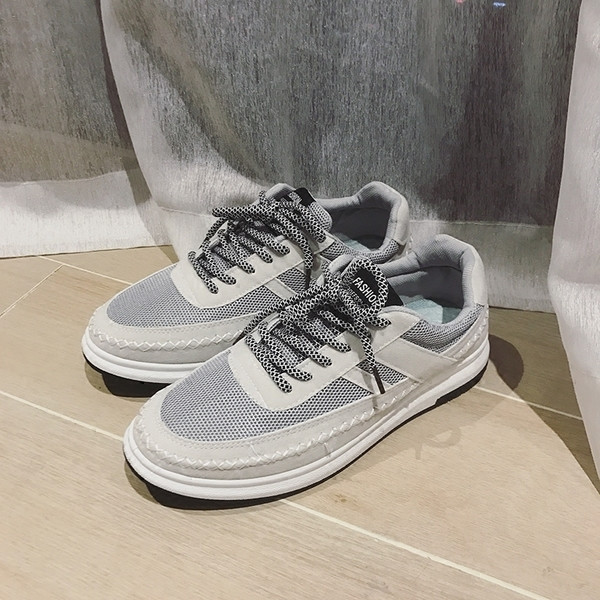 Спортно-елегантни мъжки маратонки в два цвята