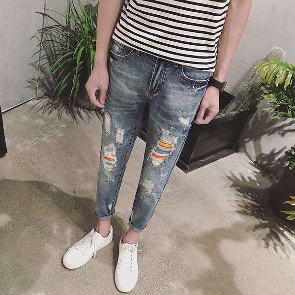 Мъжки дънки - накъсани и с цветни ленти, подходящи за ежедневие