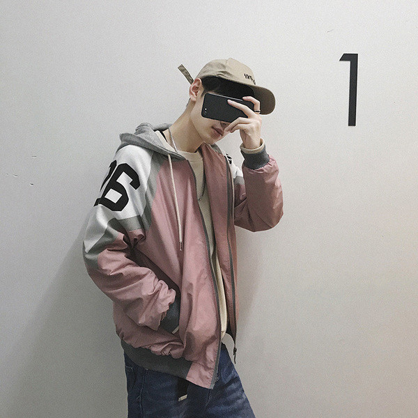 Ежедневен мъжки суичър в два цвята и в широк модел