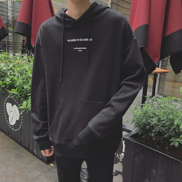 Спортен мъжки суичър в сив и черен цвят с качулка