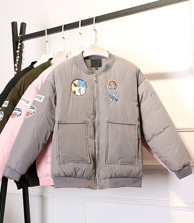 Ежедневно зимно яке за дамите с щампи в няколко цвята