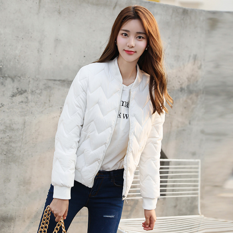 Дамско зимно яке в четири цвята в семпъл модел