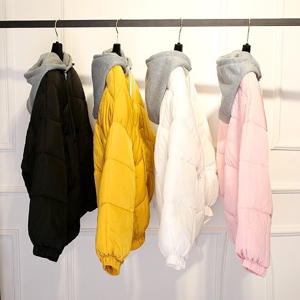 Спортно дамско яке в четири цвята с качулка