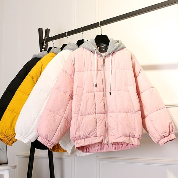 Спортно дамско яке в четири цвята с качулка