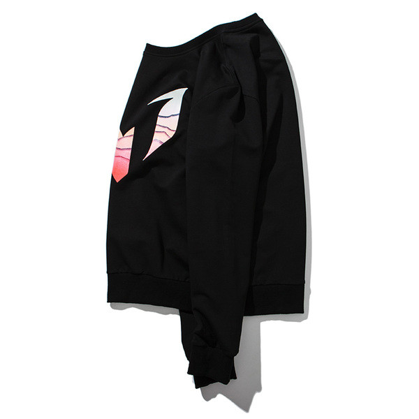 Мъжка ежедневна блуза с интересен принт и О-образна яка