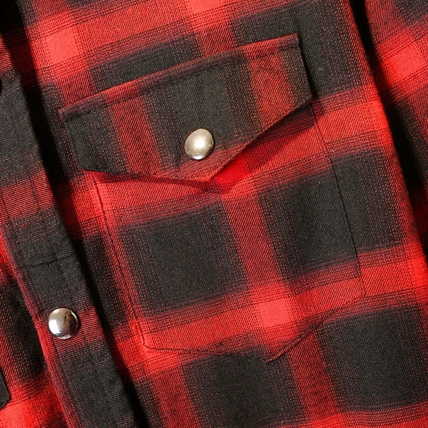 Много дълга дамска риза на каре в червен цвят