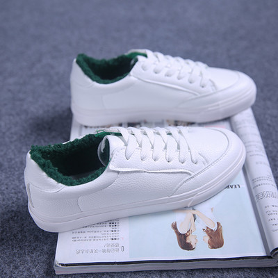 Семпли дамски кецове в два модела - с пух и без пух