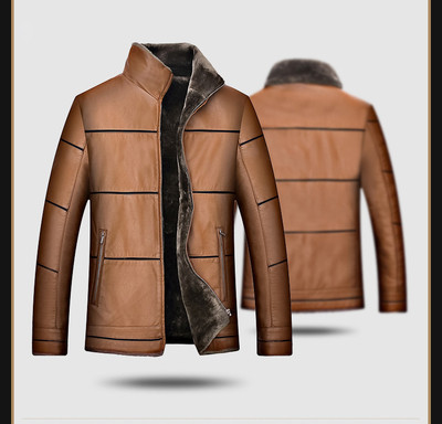 Ежедневно мъжко палто с високо закопчаваща се яка и топла подплата