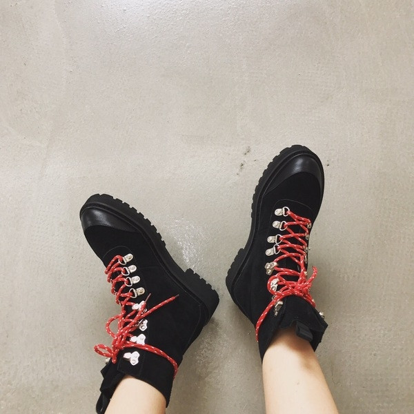 Груби дамски боти в два цвята от матирана еко кожа