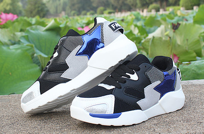 Αθλητικά πάνινα γυναικέια παπούτσια