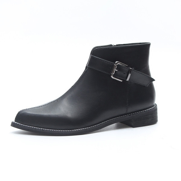 Καθημερινές γυναικείες μπότες με τακά