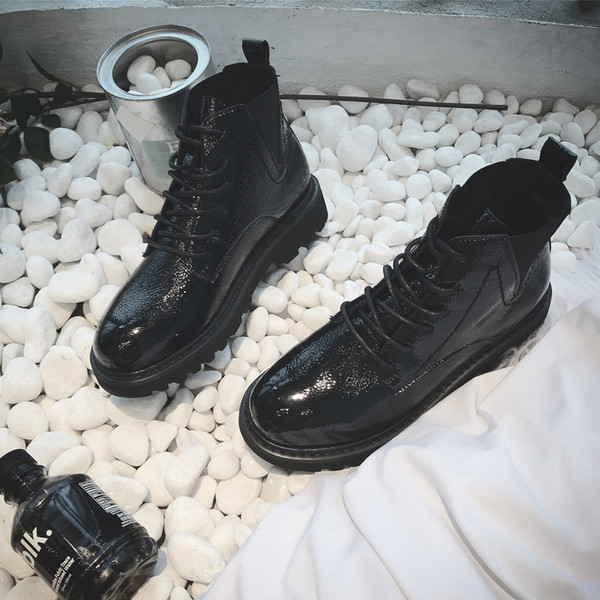 Груби дамски боти в черен цвят