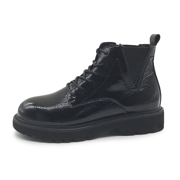 Груби дамски боти в черен цвят