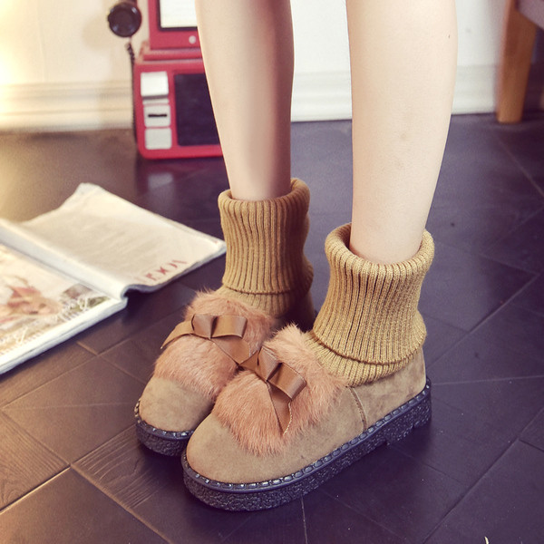 Μοντέρνες γυναικείες ζεστές μπότες με γούνα και κορδέλα