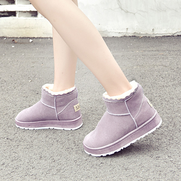 Ζεστές casual γυναικείες μπότες σε διάφορα χρώματα