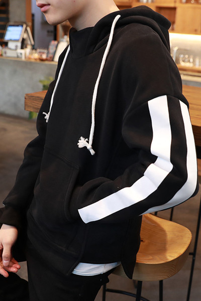 Ανδρικό φούτερ  με κουκούλα και μεγάλη τσέπη στο μπροστινό μέρος, 2 χρώματα