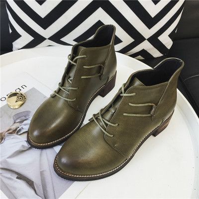 Ретро дамски боти на лек ток