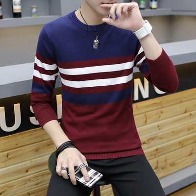 Αθλητικό-κομψό ανοιχτόχρωμο ανδρικό πουλόβερ με κολάρο σε σχήμα O σε ρέοντα χρώματα