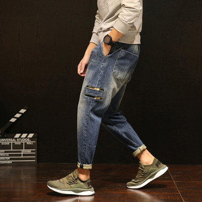 Κομψά τζιν ανδρικά σε ευρύ μοτίβο