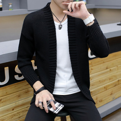 Το casual μάλλιη ανδρική ζακέτα σε τέσσερα διαφορετικά χρώματα