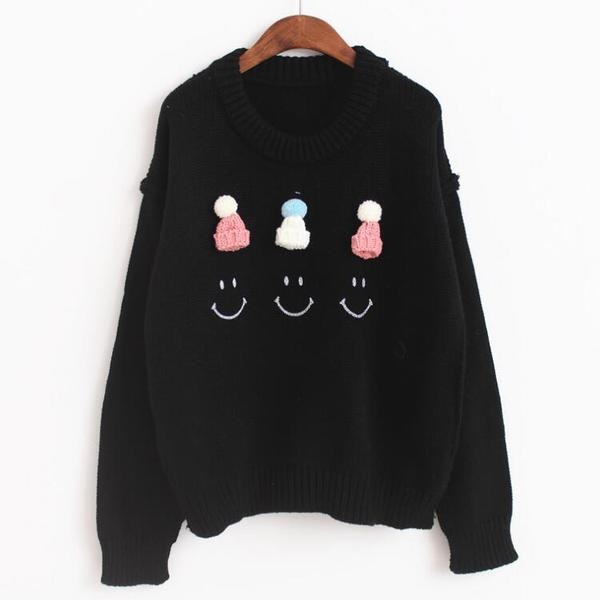 Καθημερινό γυναικείο πουλόβερ με πολύ ενδιαφέρον  κολάρο σε σχήμα O