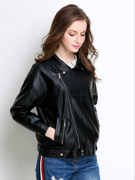 Ευρύ δερμάτινο γυναικέιο μπουφάν