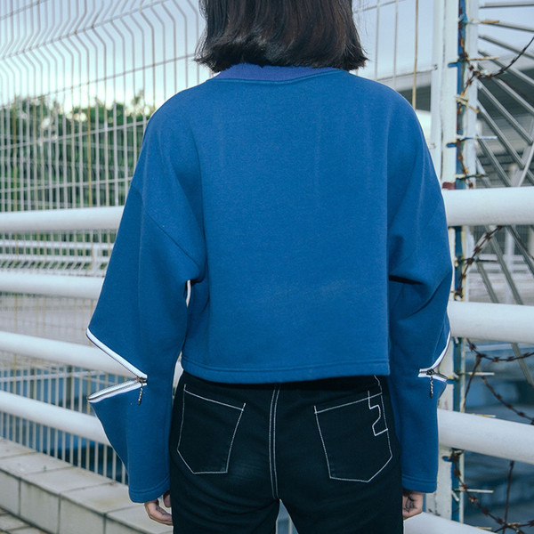 Γυναικείο αθλητικό μπλουζάκι σε μπλε  χρώμα