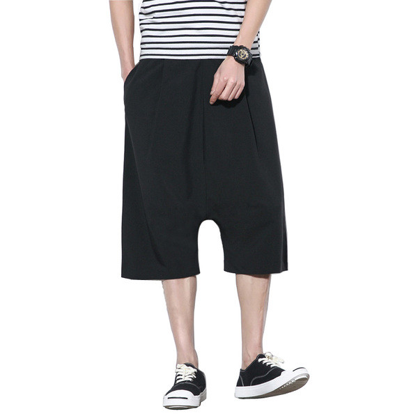 Ανδρικά σύντομα σορτς σε μαύρο χρώμα