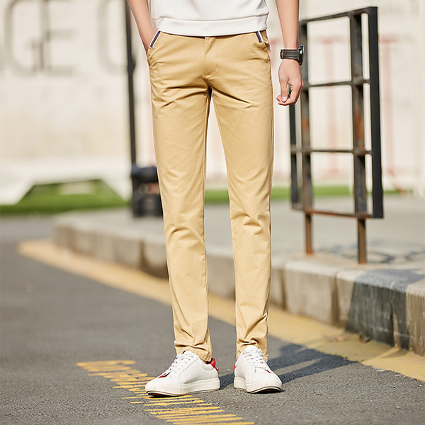 Αθλητικά κομψά ανδρικά παντελόνια σε τέσσερα διαφορετικά χρώματα