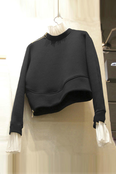 Стилна дамска блуза в черен цвят