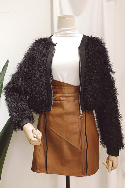 Κομψό σύντομο γυναικέιο μπουφάν  με περιθώρια σε τέσσερα χρώματα