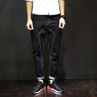 Πολύ σύγχρονα και μοντέρνα ανδρικά τζιν σε μαύρο χρώμα