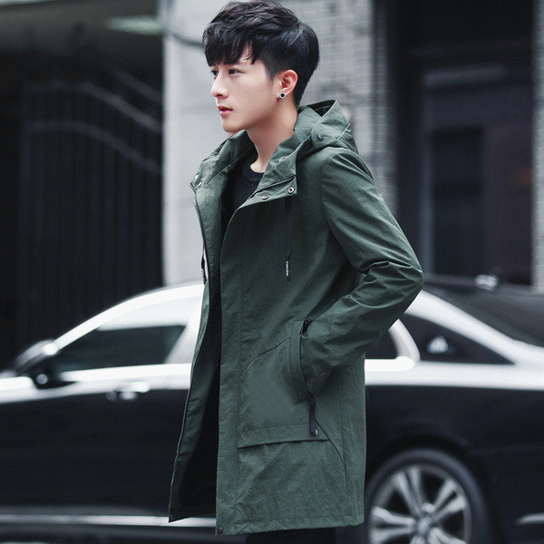 Το casual  ανδρικό παλτό  με κουκούλα  για κάθε μέρα και με πρακτικές τσέπες