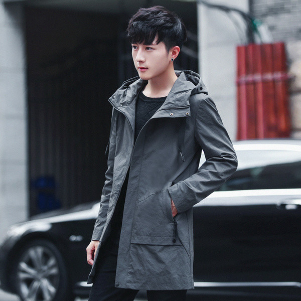 Το casual  ανδρικό παλτό  με κουκούλα  για κάθε μέρα και με πρακτικές τσέπες