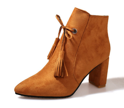 Καθημερινές γυναικείες μπότες με κρεμαστά φούντες, 3 χρώματα